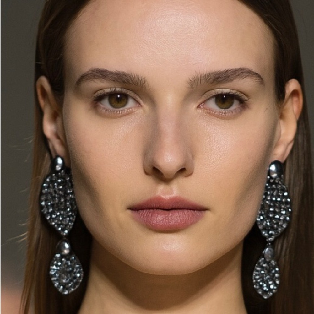Kenneth Bell Statement drop earrings (clip)